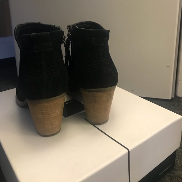 Dolce Vita perforated suede ankle boots - Picture 8 of 8